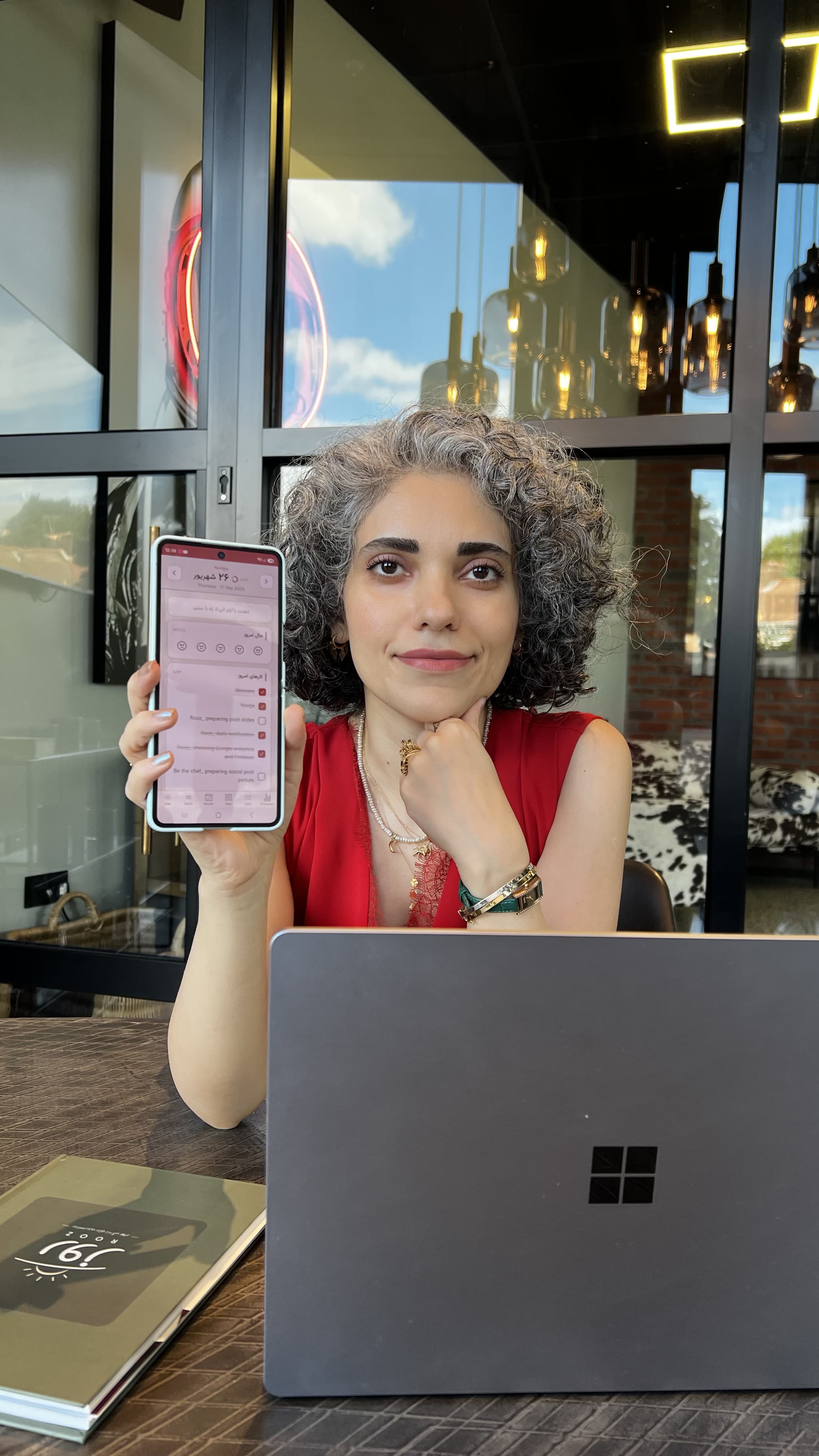 Showing the Rooz Planner app for managing unfinished tasks